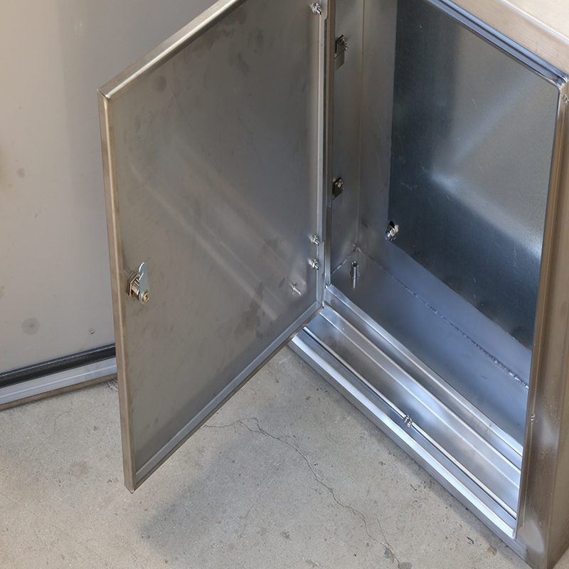 Galvanized Sheet Breakers And Distribution Panels 1600A