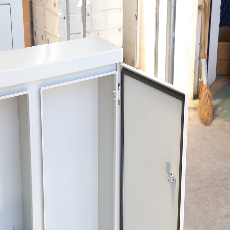 Outdoor Panel With Main Breaker 400A