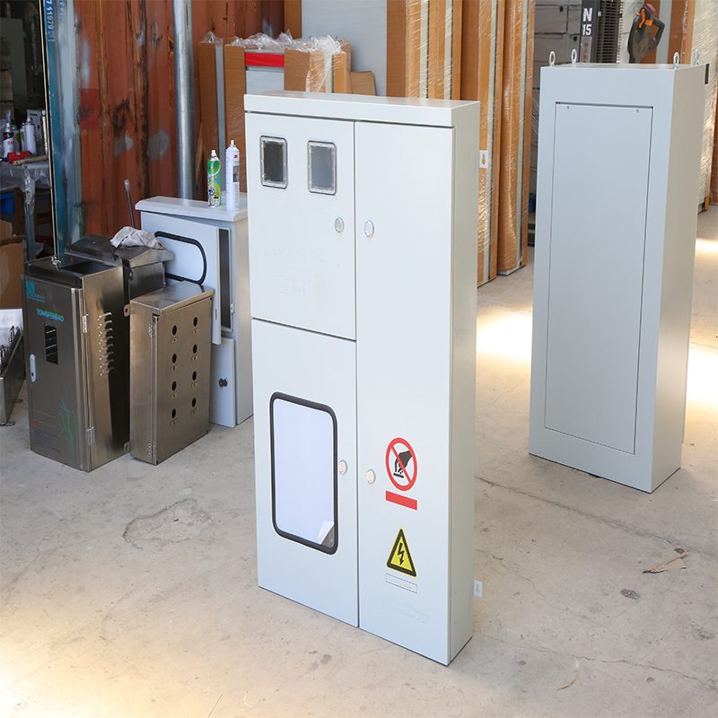 Outdoor Panel With Main Breaker 400A